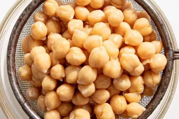 Achieving Ideal Tenderness: A Guide to Softening Canned Chickpeas and Other Beans
