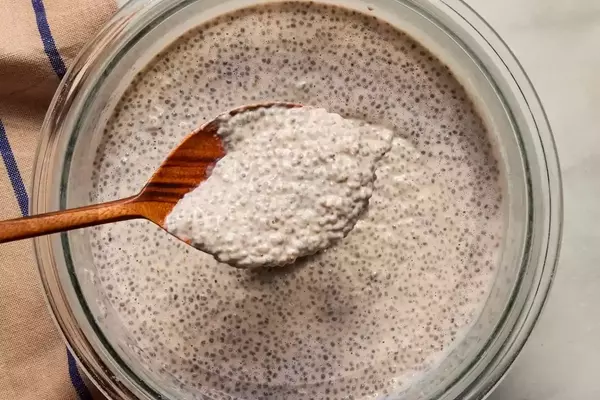 Indulgent Chocolate Strawberry Chia Pudding: A Healthy Make-Ahead Delight