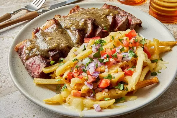 Carne Asada Fries: A Fusion Dish with a Flavorful Twist