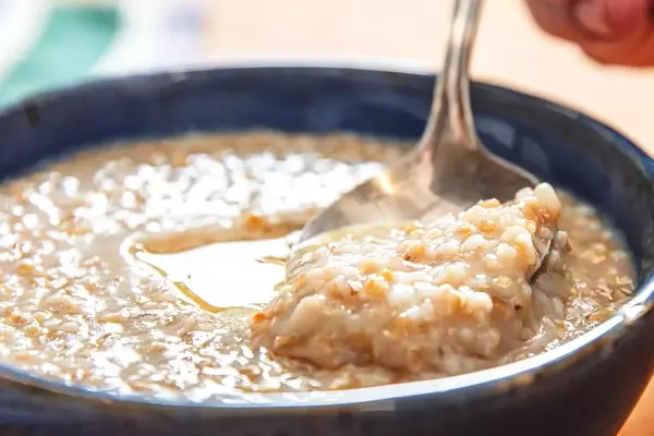 Enhancing Oatmeal Flavor with Dates