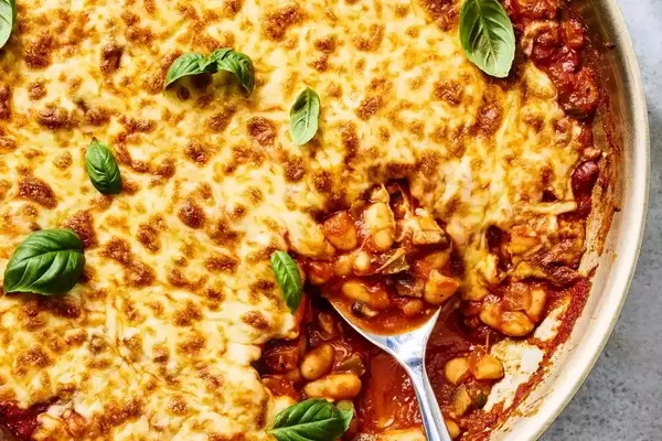 High-Fiber Pizza Bean Skillet: A Quick and Healthy Vegetarian Meal