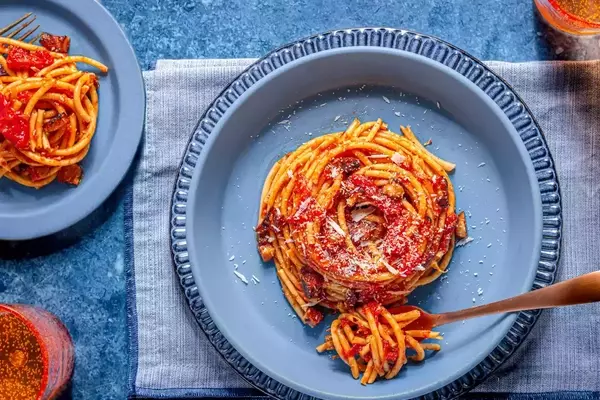 Quick & Easy Pasta Dishes: Fast Meals for Any Mood