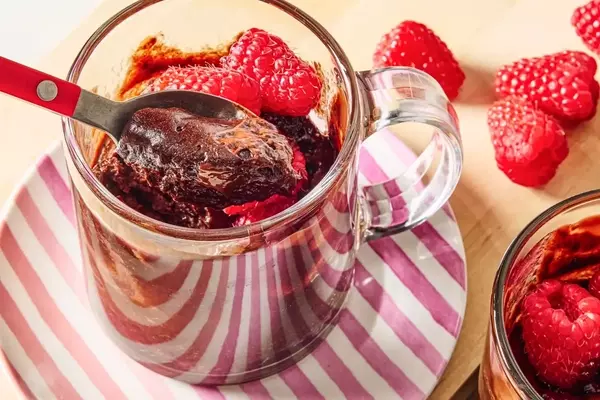Speedy Chocolate Raspberry Mug Cakes