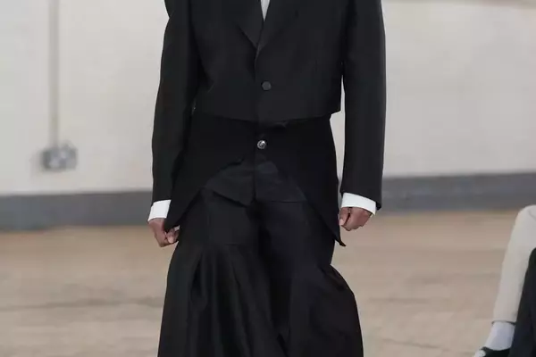 Toga's Autumn/Winter 2026 Collection: A Fusion of Traditional and Modern