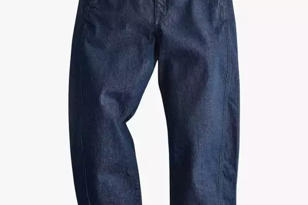 The Dominance of Barrel Jeans: A Fashion Evolution