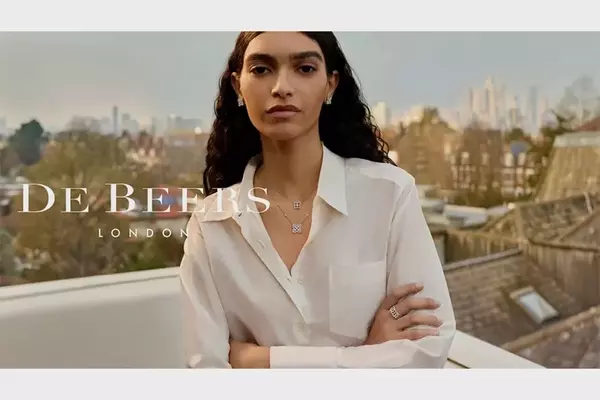 De Beers London Unveils New Lotus Collection Campaign