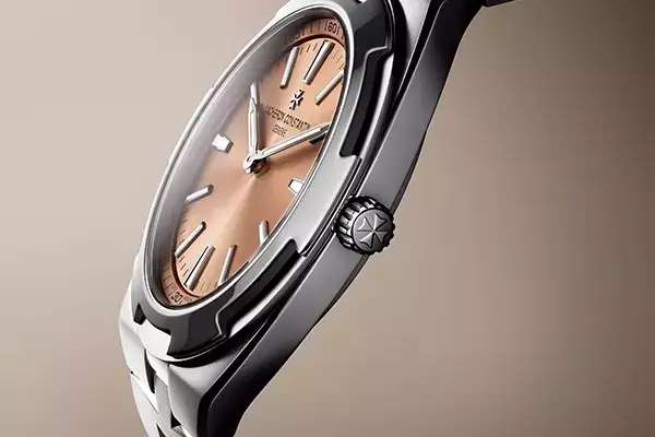 The Evolution of Timepieces: Embracing Compact and Refined Designs