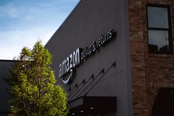 Amazon.com (AMZN): A Top Growth Stock for 2026?