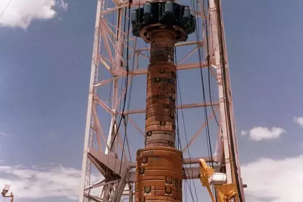 Transocean's Strategic Growth and Debt Reduction Drive Investor Interest