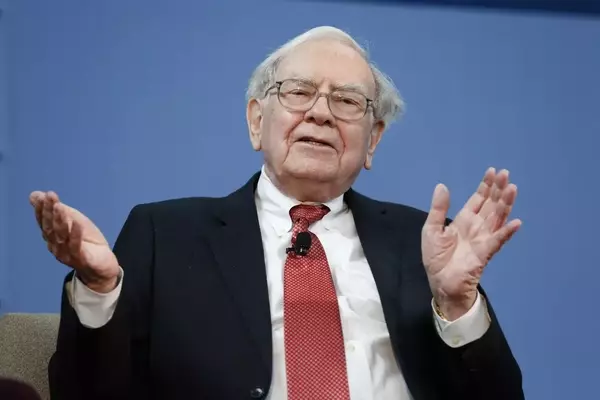Navigating Market Volatility: The Warren Buffett Approach to Profitable Investing
