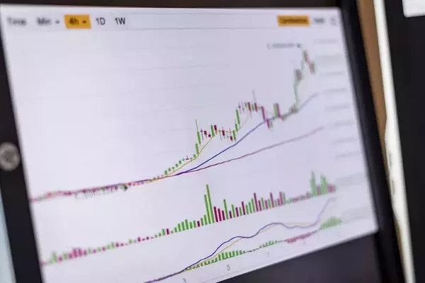 Jim Cramer Praises Quanta Services as a 'Valuable Investment'