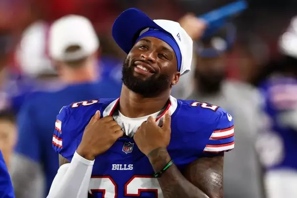 NFL Star Ray Davis' Foster Care Story to Become Feature Film