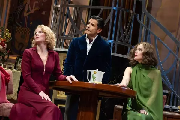 Broadway's 'Fallen Angels' to Offer Livestream Performance