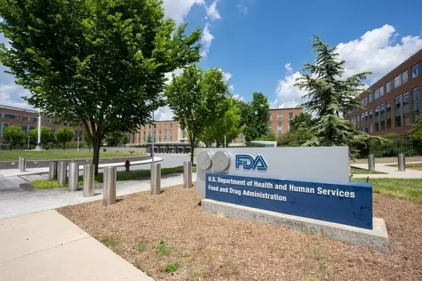 Top FDA Drug Official Tracey Hoeg Dismissed Amidst Leadership Shake-Up