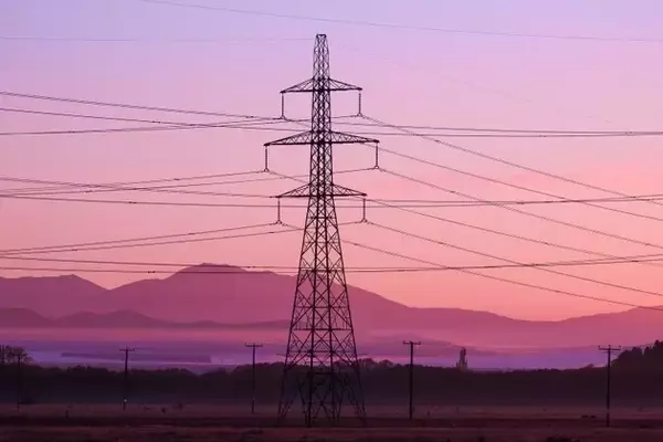 Utilities Sector: Investment Opportunities and Risks in May