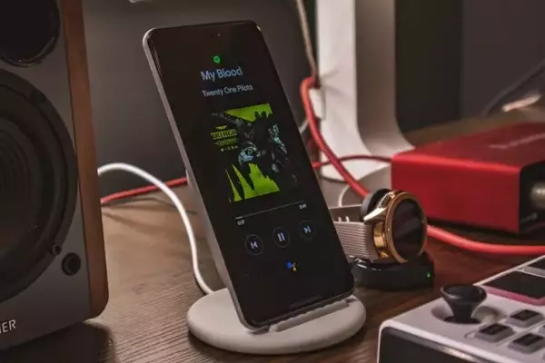Spotify Technology: Analyst's Bullish Outlook Amidst AI and Monetization Challenges