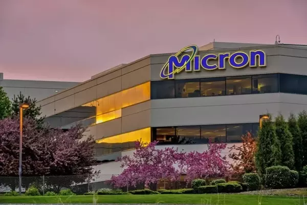 Micron Stock's Sharp Decline: Is the Chip Market Facing a Downturn?
