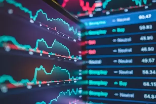 Interest Rate Trends and Geopolitical Impacts on Global Markets