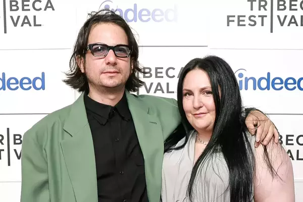 Lena Dunham's Husband Thought She Was a Curve Model Before They Met