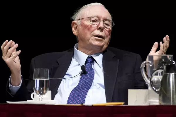 Munger's Investment Philosophy: Embracing Market Downturns for Long-Term Success