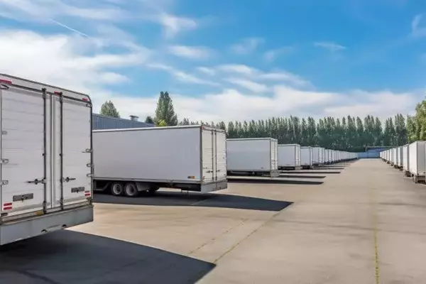 U-Haul's Self-Storage Segment Drives Strong Valuation, Outperforming Market Trends