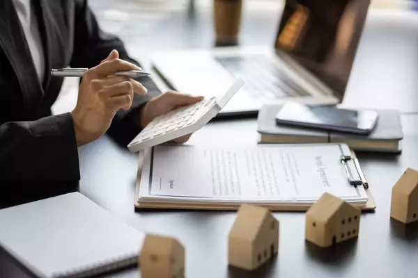 Market Valuations: Beyond the P/E Ratio