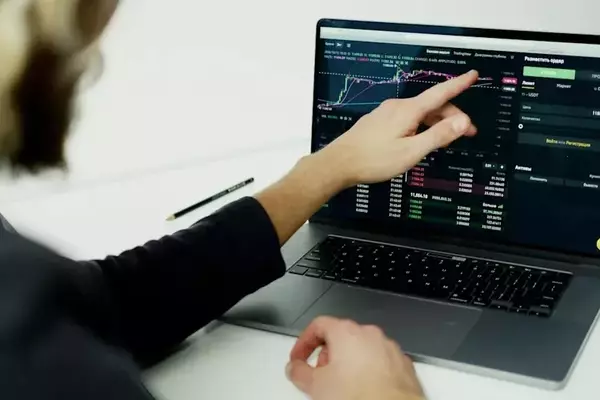Jim Cramer's View on Axon: High Valuation and Market Sentiment