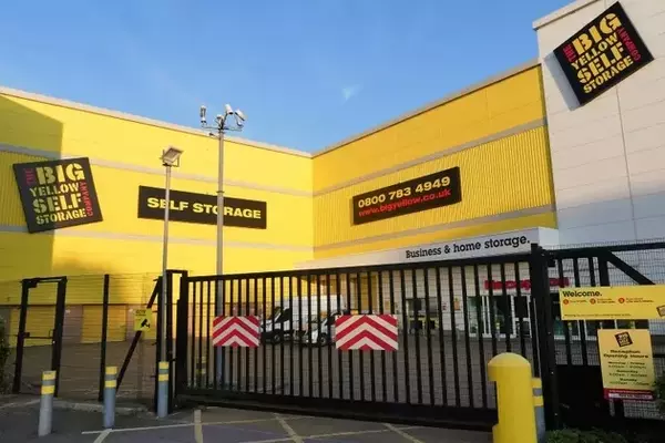 Big Yellow: A Resilient UK Self-Storage Leader Poised for Rebound