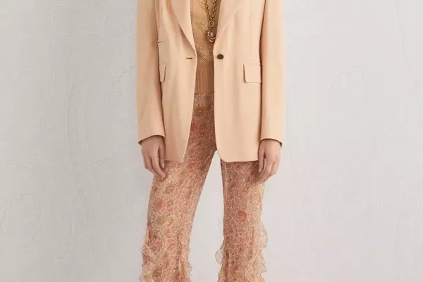 Etro's Resort 2027 Collection: A Shift Towards Understated Elegance