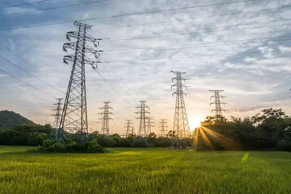 Europe Dominates Q1 Global Construction Deals Amidst Grid Modernization Boom