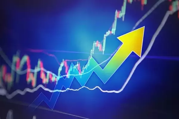 Market Dynamics: Navigating the S&P 500's Current Trajectory