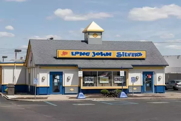 Leading Fast-Food Chain Shuts Down Over 700 Branches