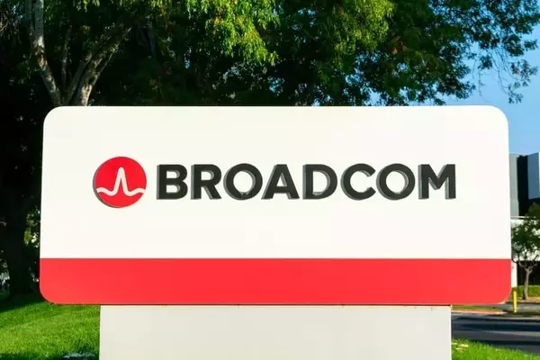 Broadcom Stock Experiences Decline Amidst Market Shift to Defensive Assets