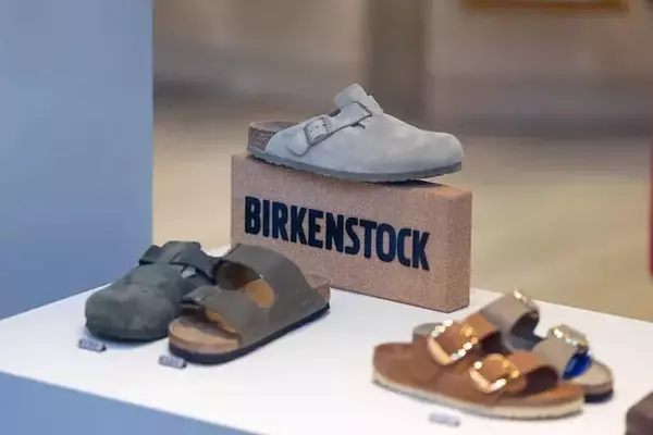 Caleres Shifts Strategy: Embracing Premium Footwear and Streamlining Store Locations