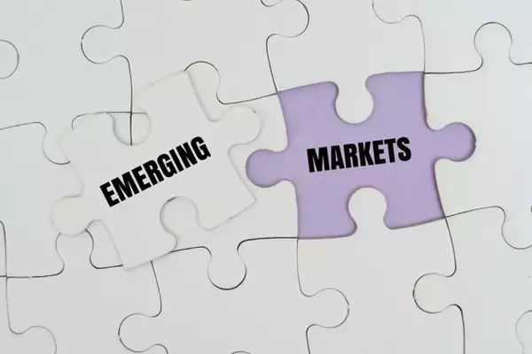 Emerging Markets Bonds: Navigating Geopolitical Shifts for Superior Returns