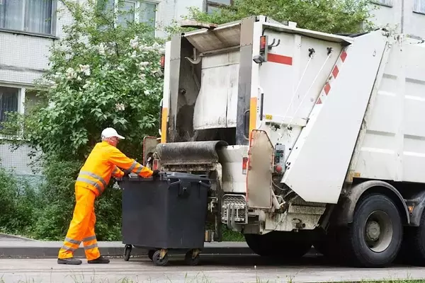 Waste Management's Strong Free Cash Flow and Strategic Acquisitions Make it an Attractive Investment