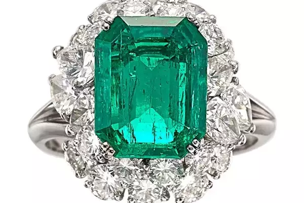 Heritage Auctions Debuts Fine Jewelry and Timepieces Sale in Hong Kong