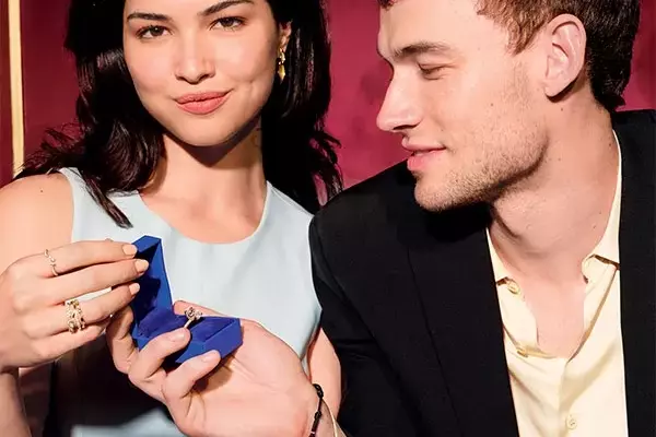 Tacori's Brand Identity Undergoes a Stylish Transformation