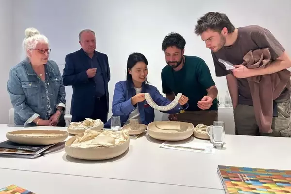 Goldsmiths' Centre to Host Live Jewellery Finishing Sessions