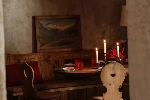 Alpine Aesthetic: Crafting Enduring Interiors Inspired by Mountainous Landscapes