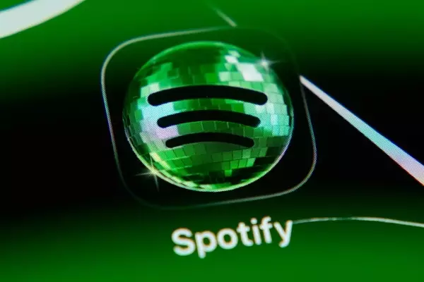 Spotify Reverts Logo After Public Disapproval