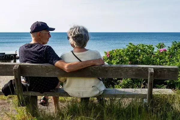 Leading Financial Firms Introduce Annuities to 401(k) Plans, Offering Pension-Like Income for Retirees