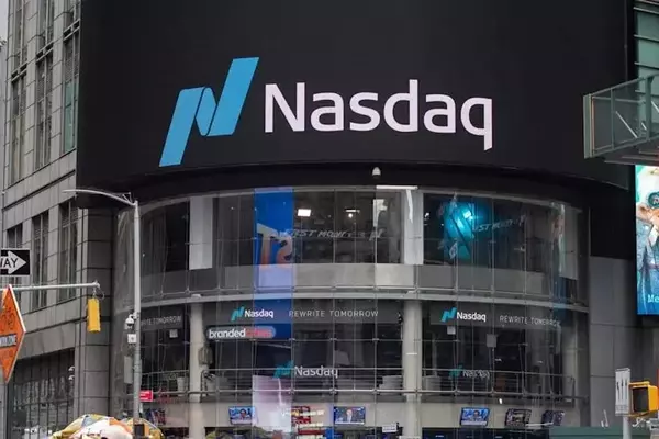 Rocket Lab Stock Falls Despite Nasdaq-100 Inclusion Amidst SpaceX IPO