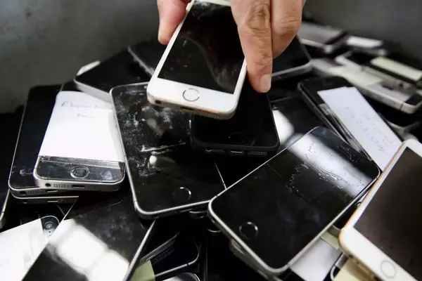 University Researchers Propose Low-Carbon Data Center Utilizing 2,000 Recycled Pixel Smartphones with Google's Backing