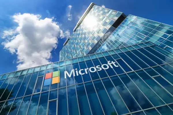 Microsoft's Valuation Puzzle: Unpacking Cash Flow and AI Investments