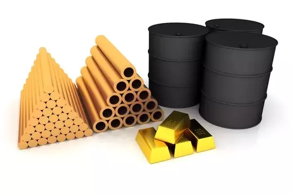 Oil Prices Dip Amid Strait of Hormuz Reopening Speculation and Strategic Reserve Concerns