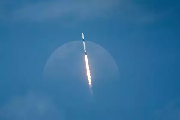 SpaceX's Market Debut: An Investment Outlook