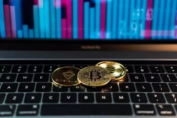 Cryptocurrency Market Rebounds: Bitcoin Surpasses $66,000 as ETF Demand Shifts 'Crypto Winter' to Opportunity