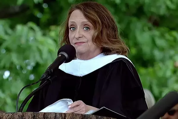 Rachel Dratch's Debbie Downer Delivers Humorous, AI-Focused Commencement Address at Dartmouth
