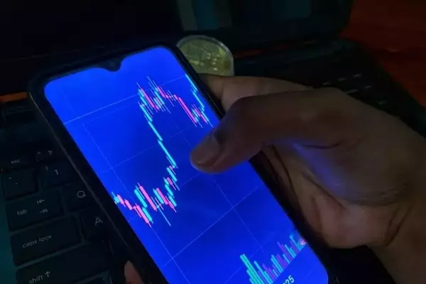 Sleep Number Faces Delisting After Bankruptcy Filing, Shares Plummet